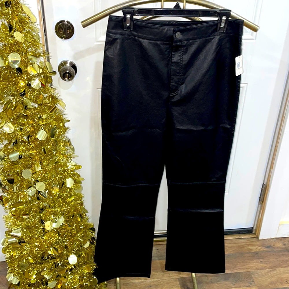 New Women’s FREE PEOPLE Black Leather Crop Pants size 10